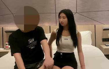 麻豆射区・骚浪少女千娇百媚加钱无套意犹未尽・推车探花