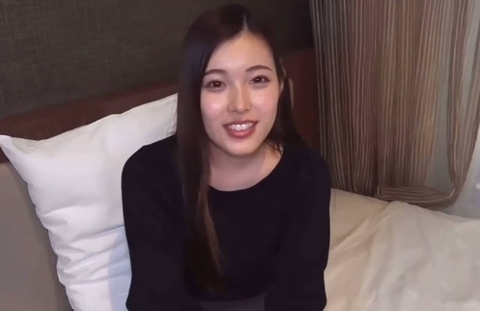 FC2PPV-4054883与有男朋友的苗条迷人CEO女儿进行性爱
