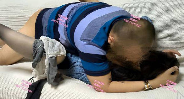 海角社区・终于操到并内射了清醒状态下的女儿