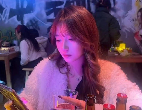 海角社区・去KTV把姐姐给灌醉顺其自然就强奸