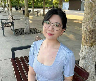 海角社区・当拥有一个在平安普惠当主管的姐姐是一种什么体验・穿着超短裙诱惑我