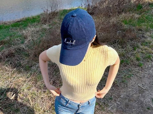 海角社区・把熟睡的堂姐摇醒・告诉她我要操你骚逼了