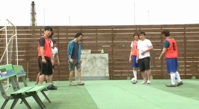 IPX-374新任黑丝女教师明里紬像只囚兽在牢笼中被疯狂内射