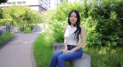 PRED-747 新人 曲线美の女神 佐伯れんか AVデビュー