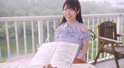 EBWH-187 地方局の女子大生お天気お姉さんが性欲崩壊してAV転身！ 極華奢巨乳の透明感ボディ 20歳 逢坂希穂
