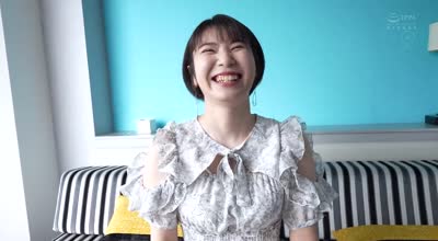 NPJS-112 银座の高级クラブで働く黒髪ショートヘア美女とマッチング！ホイホイ钓れたチョロいい女。
