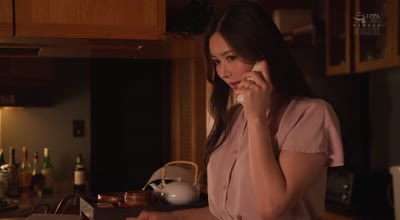 ADN-622 血の繋がりのない息子とセックスに溺れている私。 白峰ミウ
