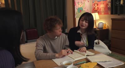 HUNTC-192 「时间止め放题だぜ！」ボクの家には场所によって时间を自在に止められる神装置が存在！时间が止まってんなら関係ねえ！好きなだけ触って舐めて挿れて