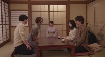 JUQ-809 旅先Wブッキング人妻交换～予约していたはずの旅馆がひと部屋しか空いていない。～