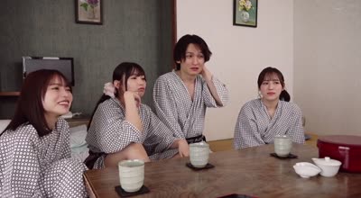 HUNTC-364 突然出来た自由奔放过ぎる3人の义妹は超小悪魔ドスケベちゃん！とにかくエロ过ぎて「裸の付き合いだ」って言ってはお风吕に入ってきて体の洗いっこを求めてきて…