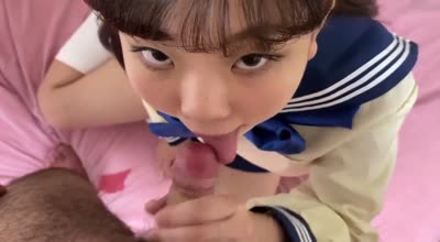 FC2PPV-1549611拥有萝莉脸的美少女被颜射