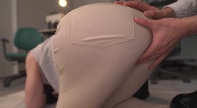 WAAA-375 働く巨尻お姉さんのピタパンに我慢できず即ズボッ！！全編セックス5本番！！ 佐山愛