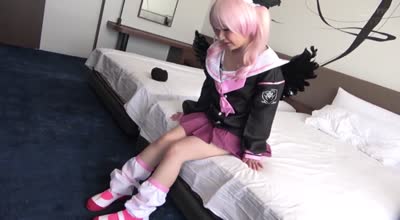 PRIN-056 ろりこんゲットだぜ！最小にして最強！キツキツま●ことデカ乳首の美少女レイヤー爆誕記念セックス2本立て