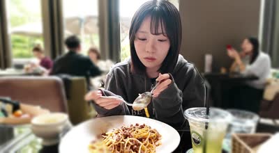 FC2PPV-4830928惊艳的前偶像型美女