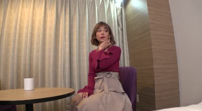 hmdnv-708 陽キャめちゃギャル人妻28歳。ど淫乱ビッチ妻がデカチンファックでハメ潮