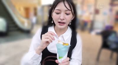 SIMF-007 誰もが振り返る「きれいなお姉さん」いつきさんと、初撮り。 いつき - 幸村泉希