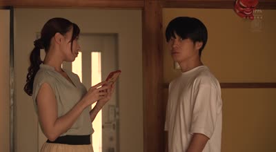 JUQ-651 汗ほとばしる人妻の圧倒的な腰振りで、僕は一度も腰を动かさずに中出ししてしまった。 流川はる香