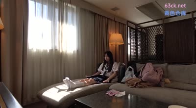 CRT-038 11时间着用【个人撮影】お子さま体型の花柄パンツちゃん_夏セーラ服のままハメ撮り～中出しされる姿を公开