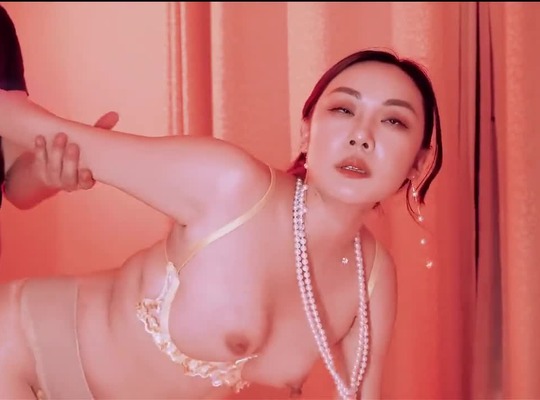 焦点・jdsy-520・旗袍人妻深夜足交小舅子・米菲兔