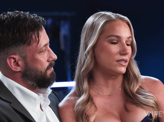 WIFEY2025-12-28调皮邦妮与克莱德年轻金发辣妻被黑人大哥双飞