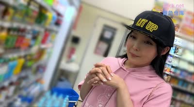 ERHV-031 クラスでは大人しい陰キャ文系女子は実はかなりの肉食系！？サークルメンバーだけじゃ飽き足らずマチアプでさらにSEX相手探してるムッツリスケベの性に爛れたハ