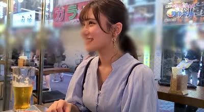 MFCS-096 【ホテルの诱いを秒でOKする世间知らずの甘えん坊！彼女になるため自らゴム无しSEX恳愿！！】ヤリチン男に弄ばれる従顺なチワワ系女子大生！我慢ができずに一旦