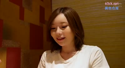 MFCW-012 人生初中出しを不倫相手に捧げる上目遣い人妻の不倫SEX！タクシー内でバレないようにイチャイチャ→ホテルに着いてシャンパン爆発ハプニング！→2人とも全身ビ