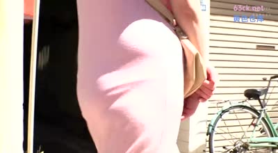 SIMD-006 スレンダーすぎるボディラインがはっきり丸見え！美乳、美尻にまとわりつくマキシワンピ美女に性欲が抑えきれず・・・【無自覚露出 透け下着 モデル系 くびれ】