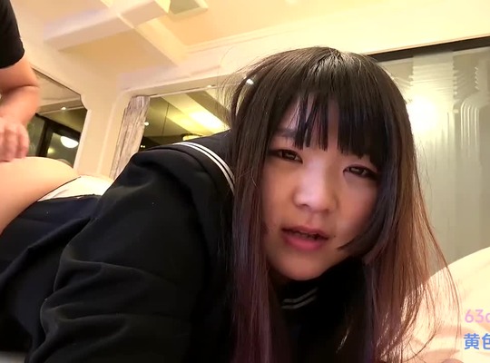 FC2PPV-1035913召唤丰满F罩杯小春到出差地点酒店在制服下完成射精