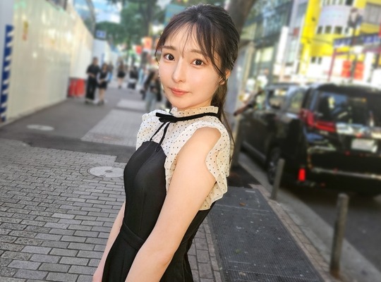 骑兵破解SIRO-5560 【天使のような美少女】初めて見るサイズのデカ●ンに絶頂イキまくり！？初々しさ全開の美少女が舐められ、イカサレまくるセッ●スが今夜開幕します！！ 【初