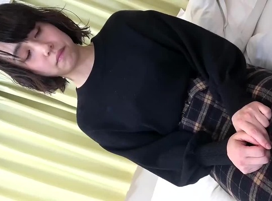 FC2PPV-1037513初次拍摄紧张到硬邦邦转动摄像头竟然花了两小时一旦开始就是露出脸蛋的射精现场哦个人录制