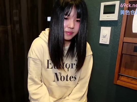 FC2PPV-4863607一位拥有傲人胸部的幼儿园老师