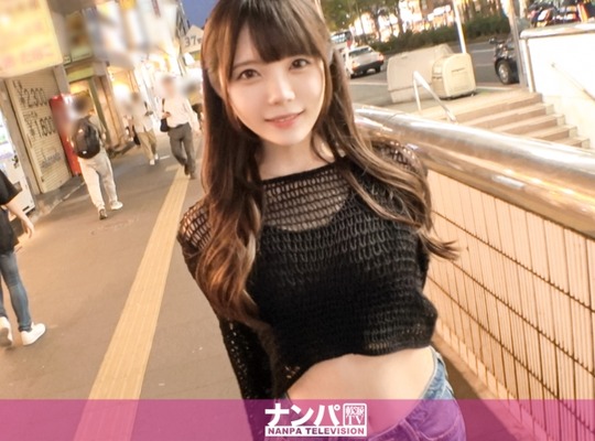 骑兵破解GANA-2964 マジ软派、初撮。 1997 スタイル抜群のヘソ出し川崎ギャルをナンパ！人懐っこい性格で男を勘违いさせる小悪魔ちゃん！！！男の上に跨り欲