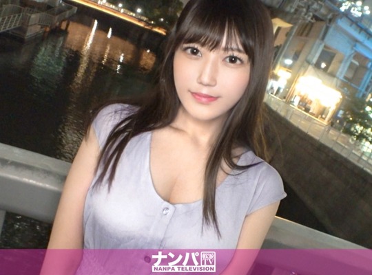 骑兵破解GANA-2974 マジ軟派、初撮  2002  黒髪×巨乳×美人 キスをしただけでパンツに染みをつけるほど 愛液を出す美女 挿入をすると、徐々に大きな喘ぎ