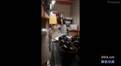 骑兵破解FNS-104 時給アップのためにオジサン店長の濃度高めのねっとり愛撫と年齢に逆らう。 藤井蘭々