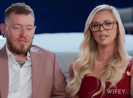 WIFEY2026-03-15阿什莉和凯尔深爱金发妻子的黑人男子让阿什莉受到猛烈冲击