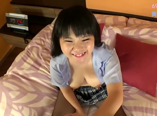 FC2PPV-941092新婚萝莉小妻射精NTR黑发清纯处女出轨妻子禁止丈夫现场插满子宫人工授精大量射精子宫穿刺繁殖压榨让精子注入高潮喷射快感爆棚