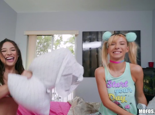 MOFOS2018-04-14一个隐秘的三人行情况