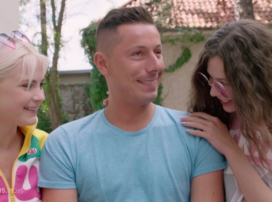 ULTRAFILMS2022-04-12淘气的玩家2