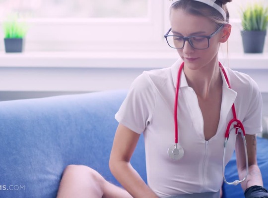 ULTRAFILMS2021-06-30多么可爱的护士