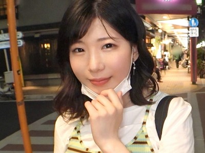 骑兵破解GANA-2728 マジ軟派、初撮。 1813 月島のもんじゃストリートで出会った学生と夜景のキレイなホテルで…。超潮吹き体質！手マンで何度も何度もスプラ