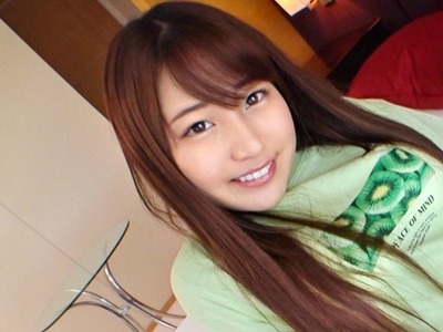 骑兵破解SIRO-4631 【初撮り】【见事なY字バランス】【ドM童顔JD】週6朝晩の频度でオナニーする性欲过多なスケベJDを発掘。SEXから远ざかり、欲求の溜まった若