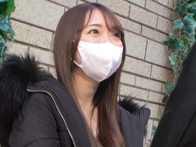 骑兵破解GANA-2642 マジ軟派、初撮。 1753 純粋娘をナンパして口説く！『二人っきりになりたくてさ…』の一言にもまんざらでもなさそうで…。まんまと脱がさ