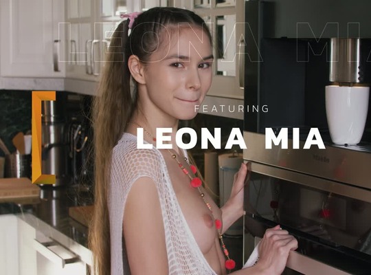 ULTRAFILMS2020-04-01裸露中断