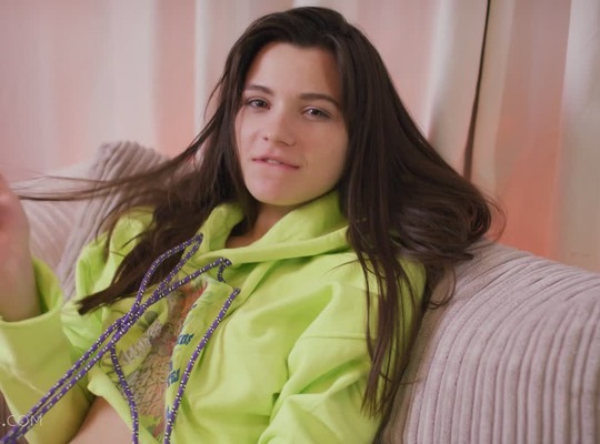 ULTRAFILMS2020-06-19猛干梅海莉桑德斯