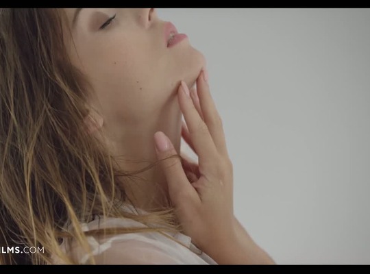 ULTRAFILMS2018-07-18我自己的三人行