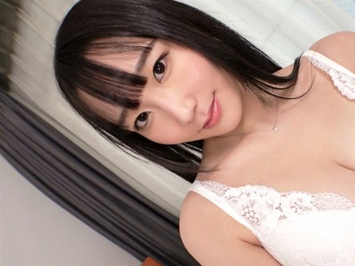 骑兵破解SIRO-4741 【初撮り】【极上美巨乳人妻】【ドエロい骑乗位】奥ゆかしい伫まいで、芸术品レベルのFカップを持った美人妻が登场。左手薬指に指轮を光