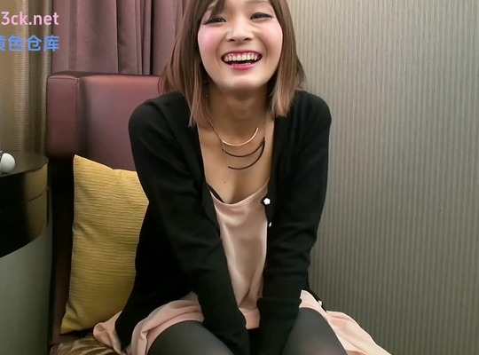 FC2PPV-888710绝美少女