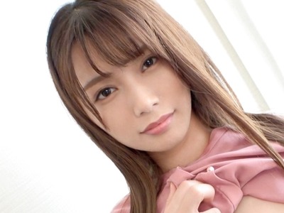 骑兵破解SIRO-4532 【初撮り】【喘ぐ失恋ガール】【耳を真っ赤にさせて..】寂しそうな失恋ガールを贯く硬い巨根。クールな态度だった彼女が艶顔で喘ぐとき..