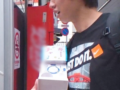 骑兵破解GANA-2350 マジ軟派、初撮。 1525 秋葉原でガチャを回させて美少女ゲット！ハタチの純粋な美少女を神引きした！！久しぶりのチ●ポに恥じらいながら